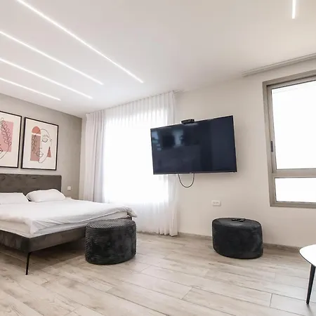 בניין אלמוג - מגדל הים Apartment Haifa Exterior photo