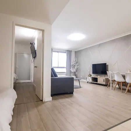 בניין אלמוג - מגדל הים Apartment Haifa Exterior photo