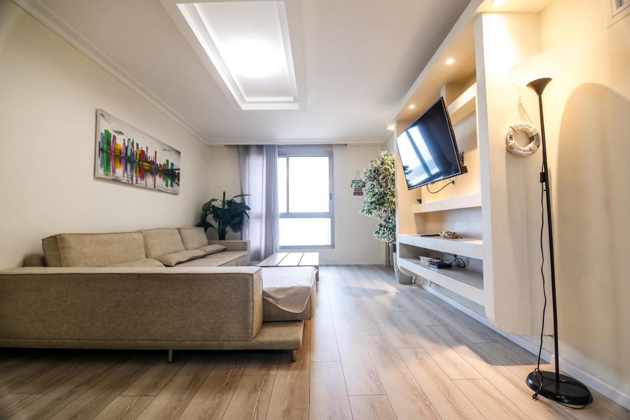 בניין אלמוג - מגדל הים Appartement Haïfa